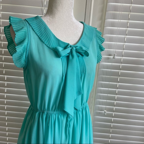 CIEL USA Large Teal Blue Dress Pleated W/ Tie Neck & Ruffle Flutter Sleeves - Picture 12 of 13
